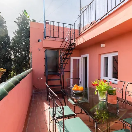 فيلة Holi-rent Pimienta *